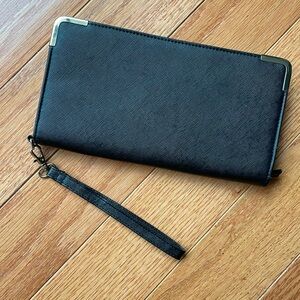 Target wristlet wallet